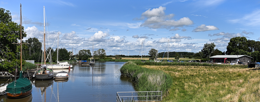 1  Historischer Hafen Oste - verträumt und klein....jpg
