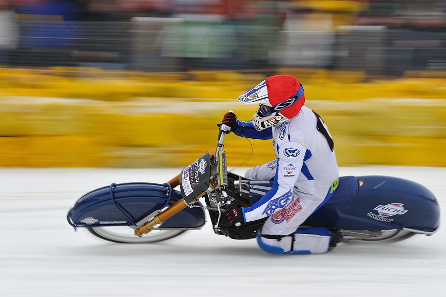10 20100106 143544 eisspeedway 04