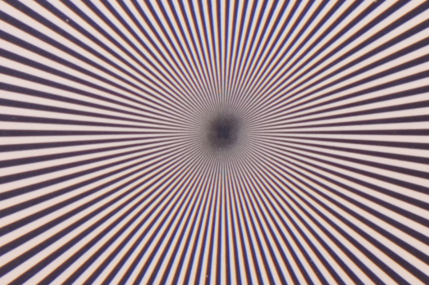 105mm F/2.8, mit Blende 5.6