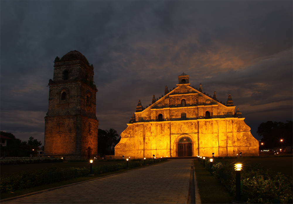 12 03 31Laoag000403