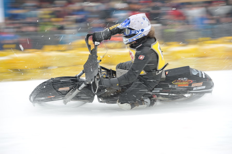 12 20100106 144808 eisspeedway 01