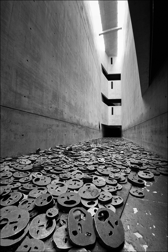 16 Metalle - Jüdisches Museum Berlin 09-2012