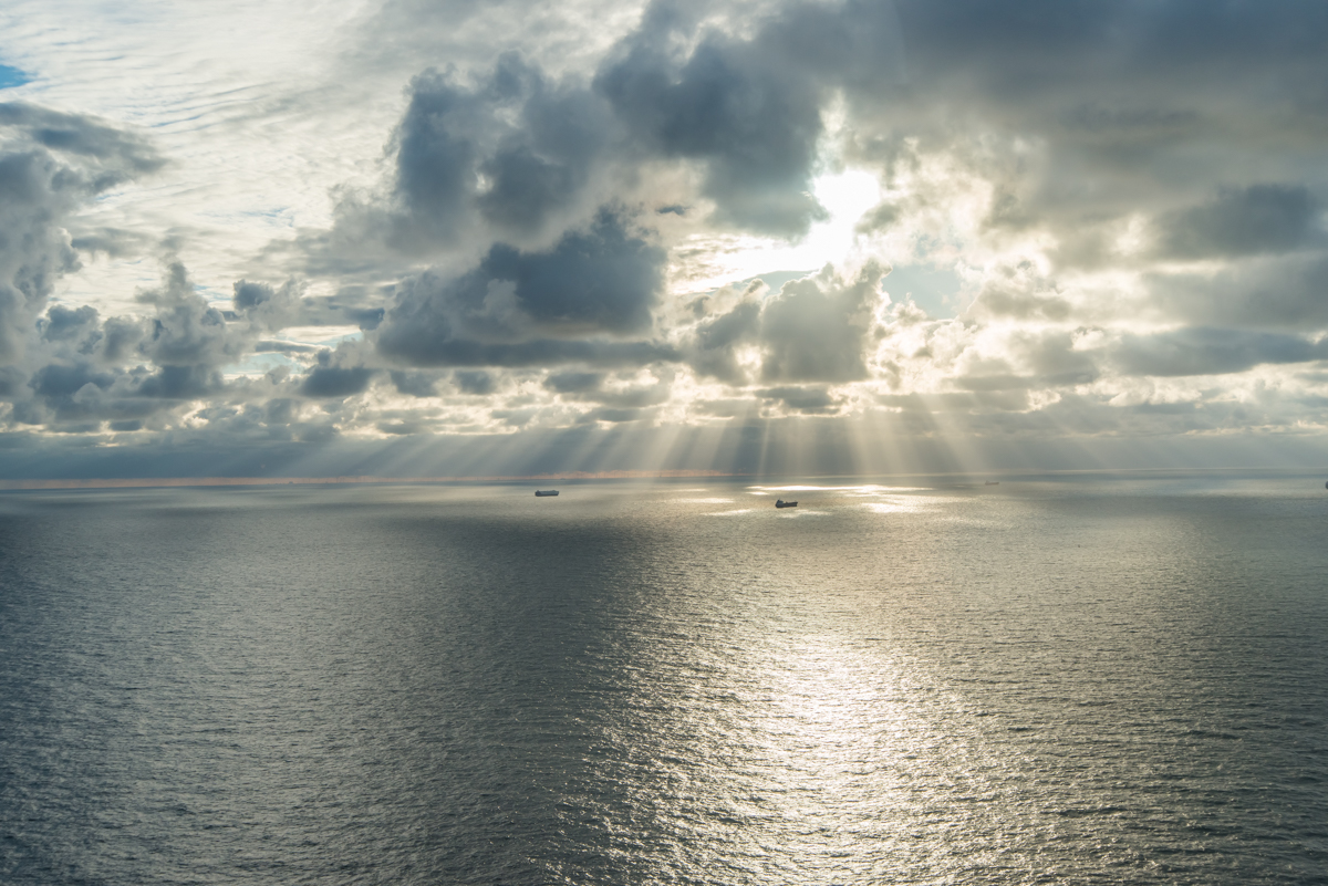 160814 Heli WHV Wolken-Sonne-6.jpg