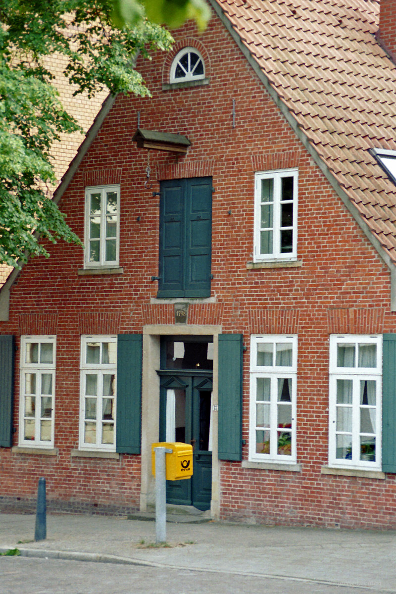 1901-post-022.jpg