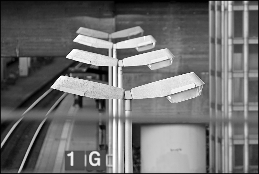 1G