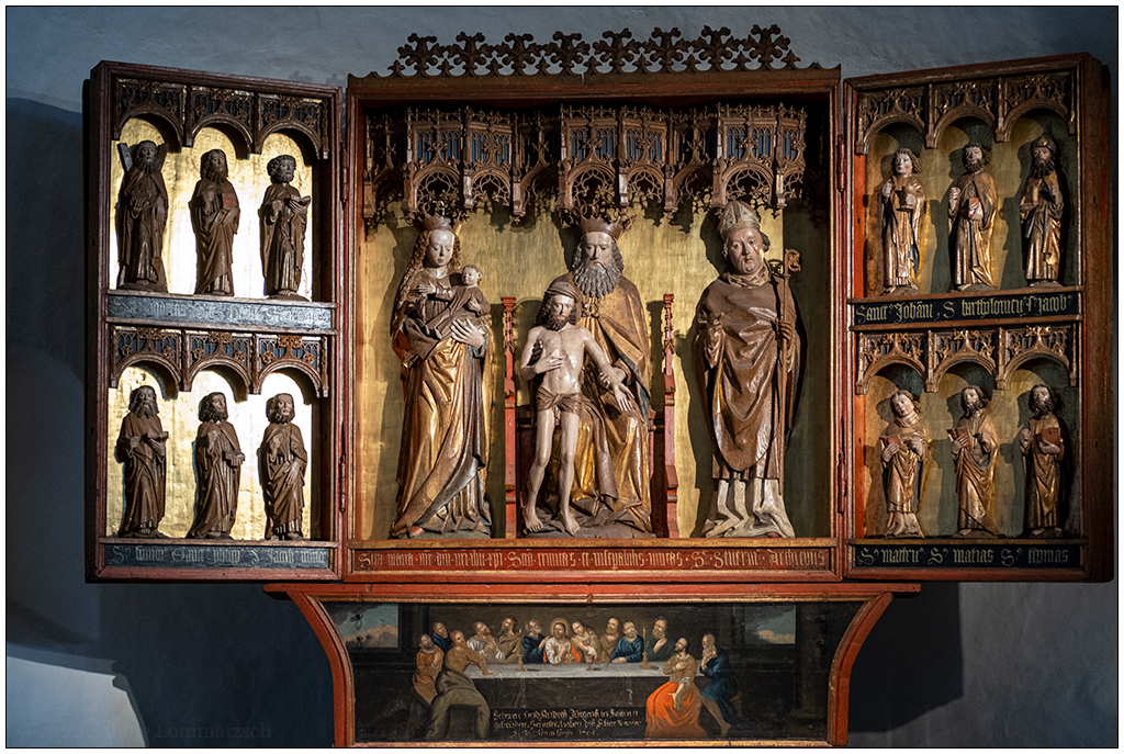 200 Sylt – Keitum Kirche St. Severin: Spätgotischer Flügelaltar mit Gnadenstuhl und zwölf Aposteln