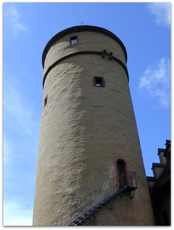 20010603 Mespelbrunn210
Nikon Coolpix 950