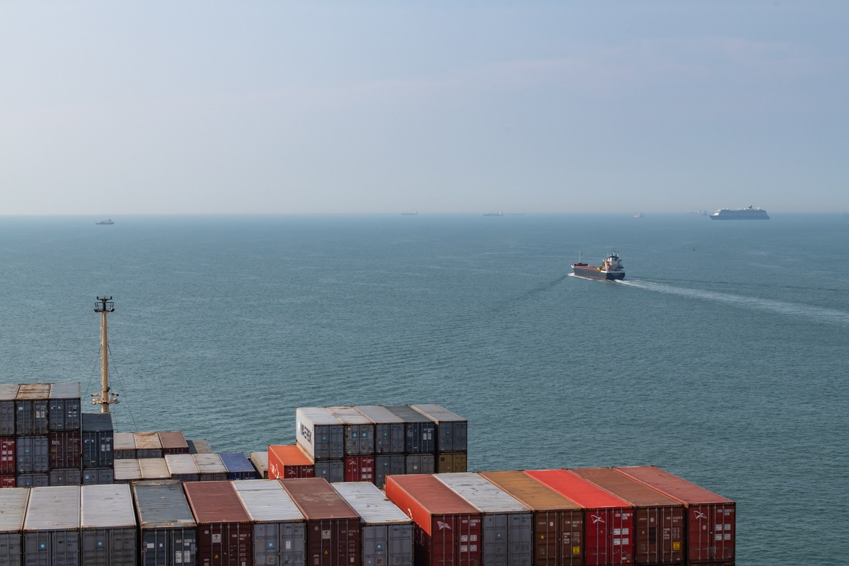 200411 Edith Maersk DL-7.jpg
