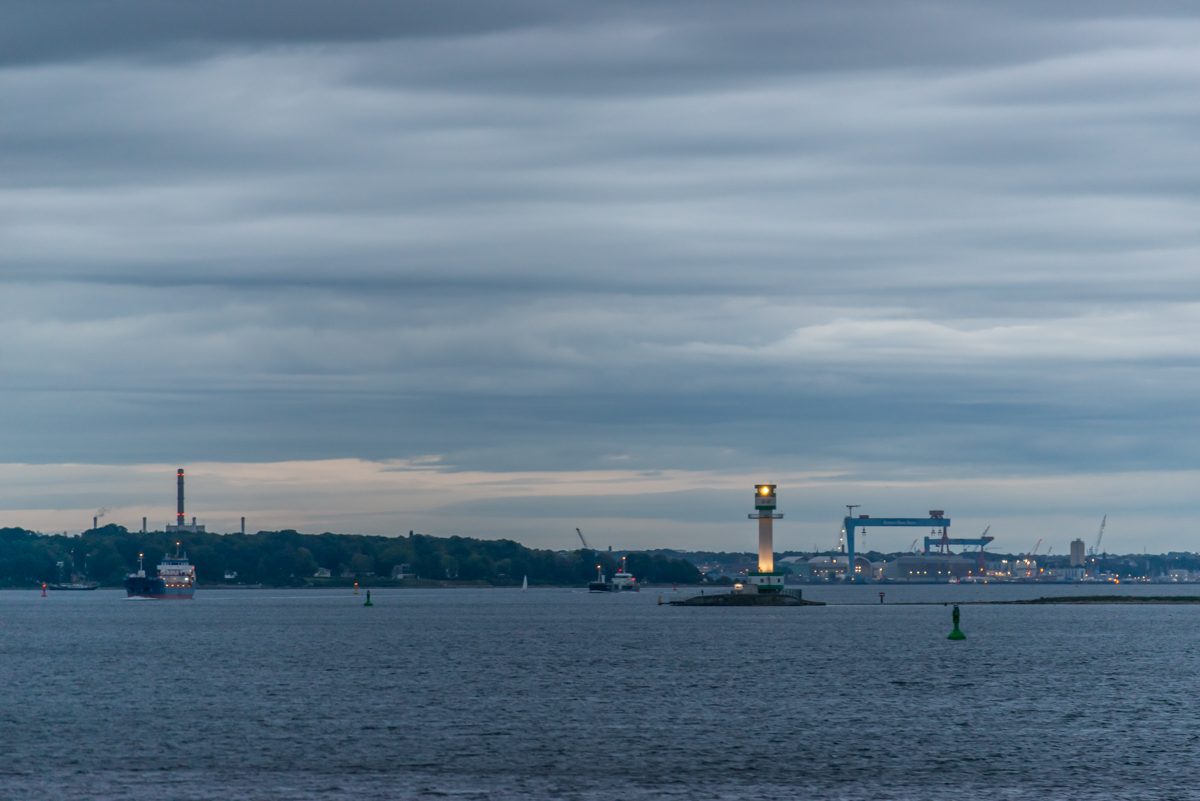 200925 AL545 NF-F-1.jpg