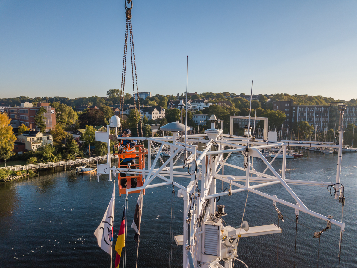 201001 AL545 NF-F-6.jpg