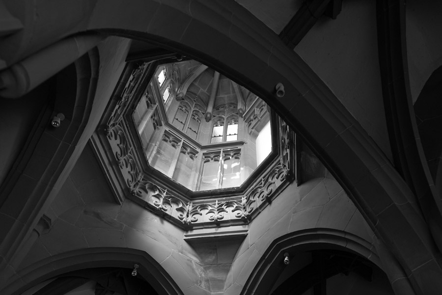 201004207925 - Bingen am Rhein: Die Bethlehemskapelle, eine teilweise unterirdische Kapelle, deren Kuppel der bekannteren Rochuskapelle vorgelagert is
