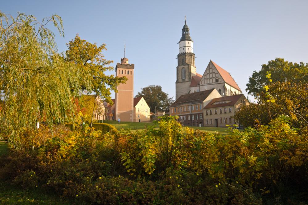 20111031 DSC 1655 Roter Turm und Kirche
