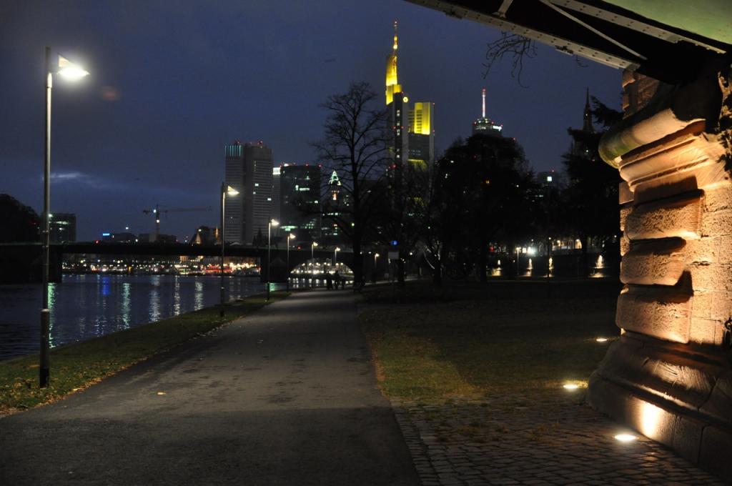 2011Advent12