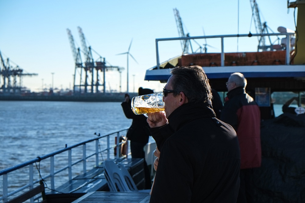 2012 11 30 125851 - Hafenrundfahrt Hamburg - 1/550s - f 5.6 - ISO 200 - FUJIFILM XF18-55mm F2.8-4 R LM OIS @55 (äqu. 83) mm