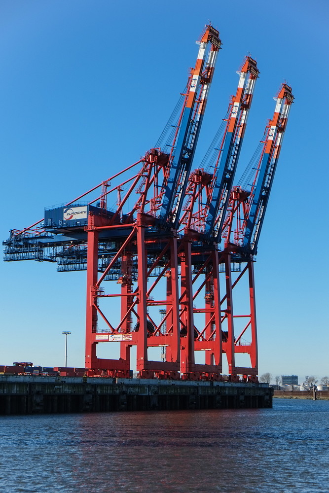 2012 11 30 130036 - Hafenrundfahrt Hamburg - 
1/680s - f 5.6 - ISO 200 - FUJIFILM XF18-55mm F2.8-4 R LM OIS @42,5 (äqu. 64) mm
