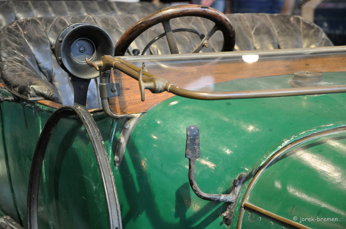 20120203-HB-Classic-1202-081.jpg