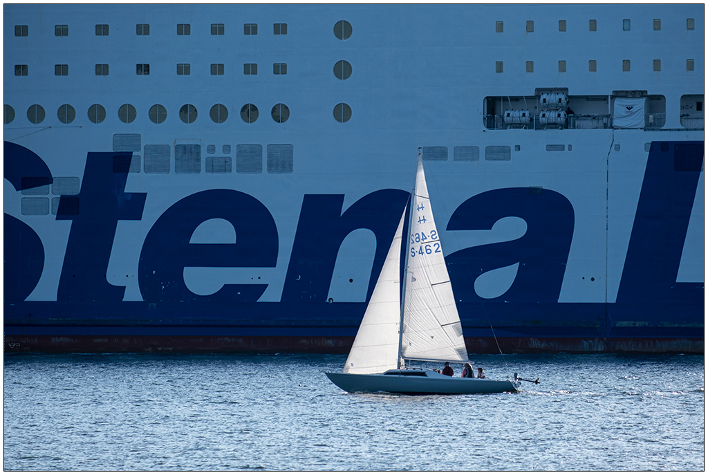 2022 03 Stena Line und Segelschiff