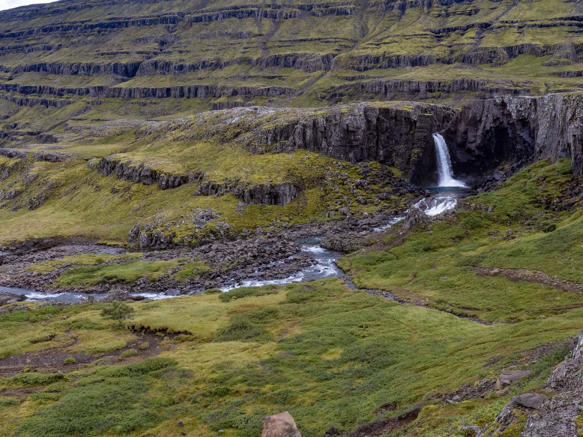 2022-08-25 01 Haenubrekkufoss.jpg