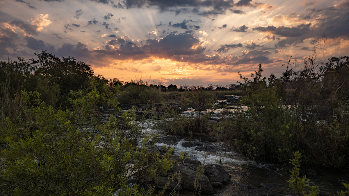 2025-09-28 072 Sunset at Popa Falls.jpg