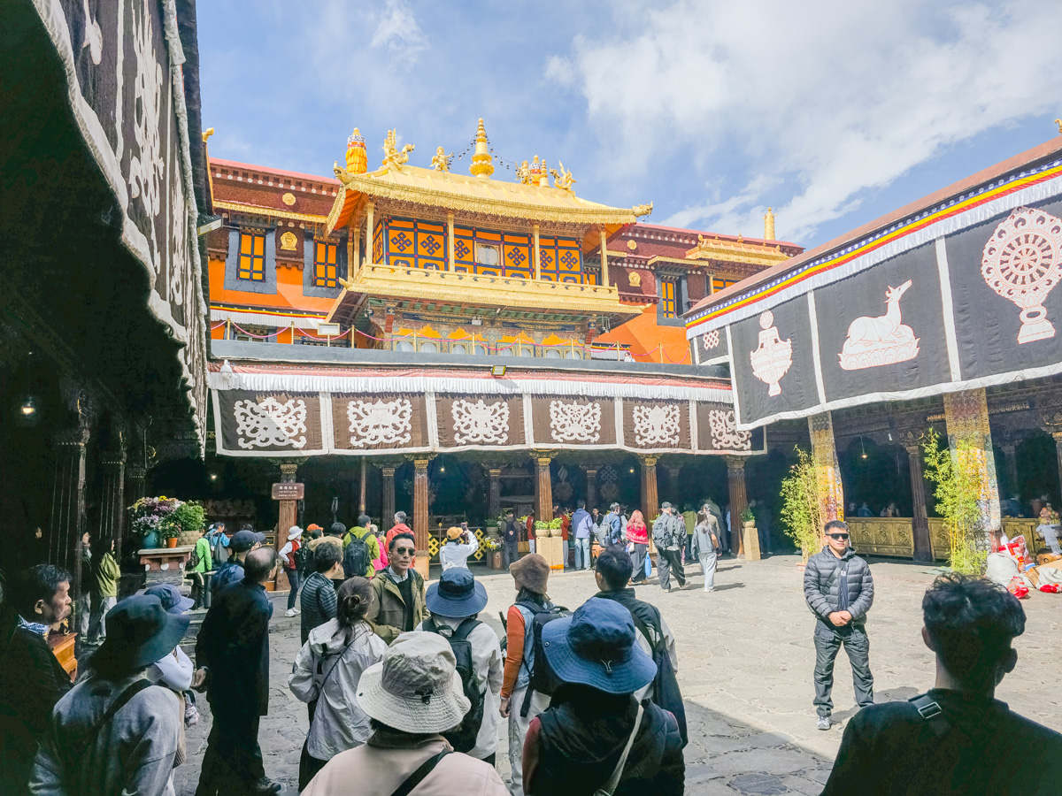 2026-04-05 49 Lhasa Jokhang Temple.jpg