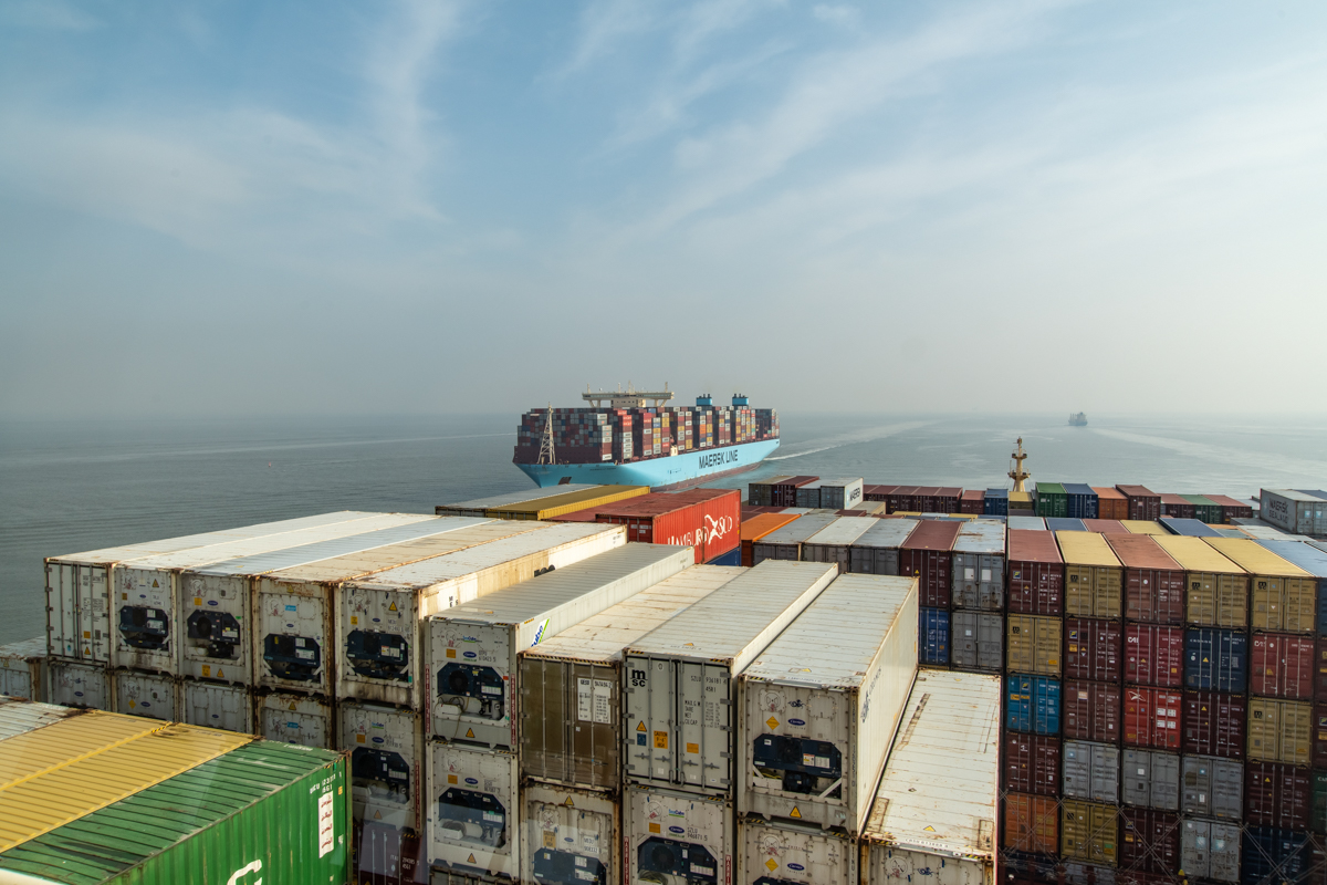 210303 Majestic Maersk Odyssey of the Seas-7.jpg