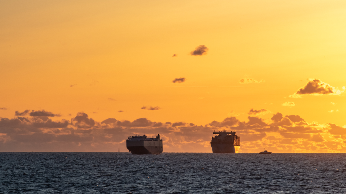 220402 Triple E Sonnenuntergang-3.jpg