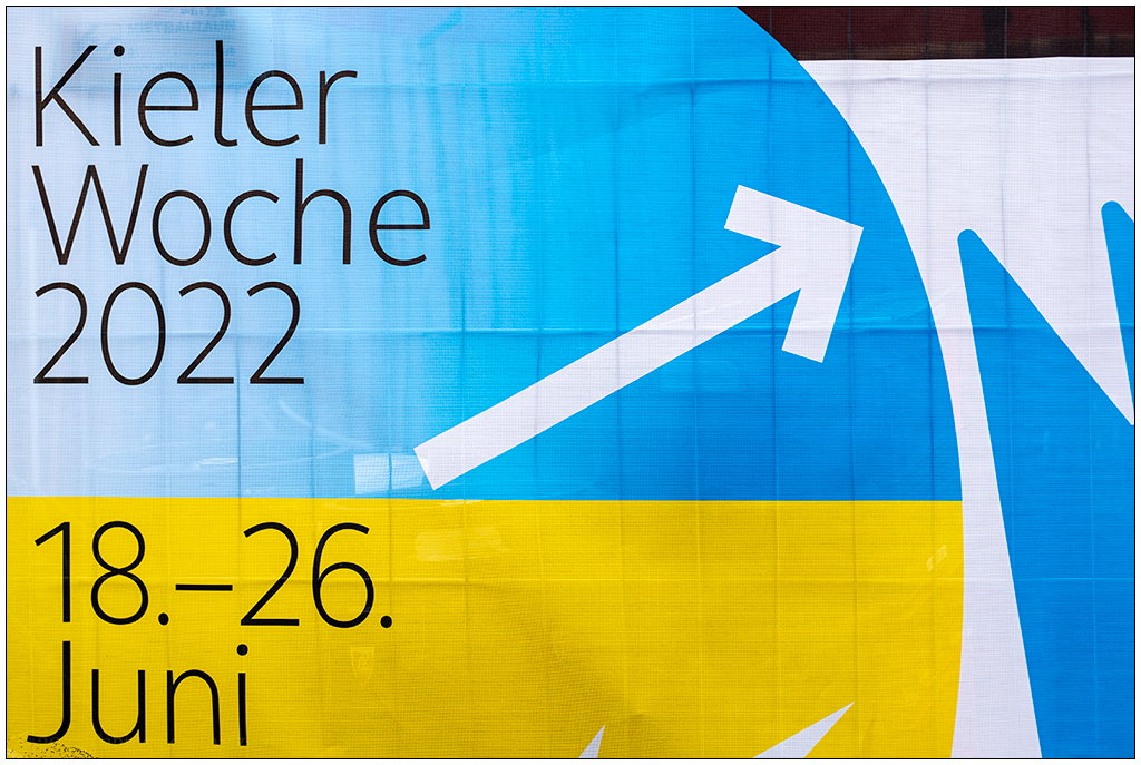 268 Fotospaziergang – Kieler Woche Absperrung am Rathausplatz