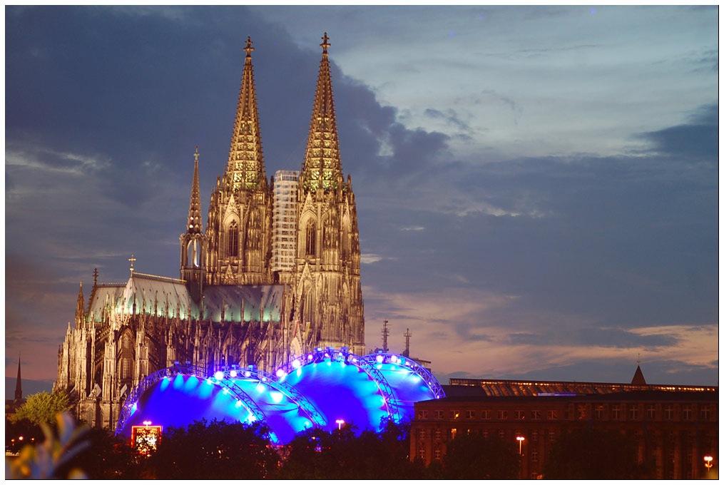 2dome
-------
das gotteshaus &amp; der musicaldome