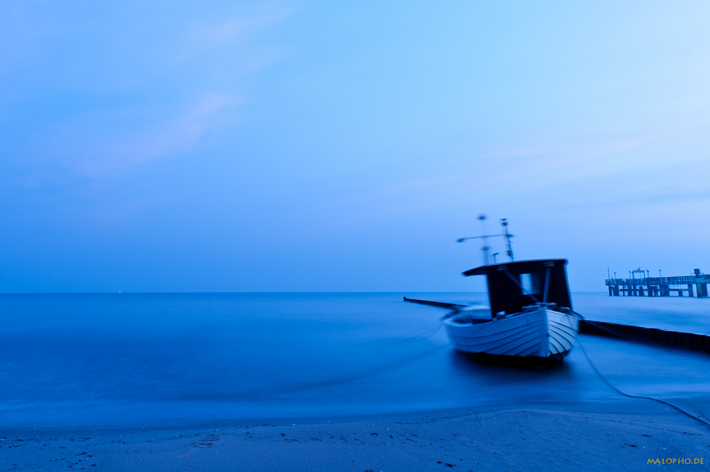 32 2979
