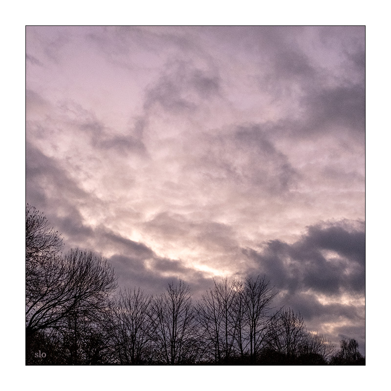 329/365 2raumwohnung – Wolken ziehen vorbei © 2025 Sabine Lommatzsch