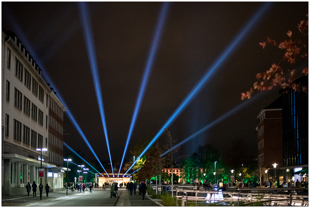 463 Lichtermeer in Kiel 2021 – In der Holstenstraße am Kiel Kanal