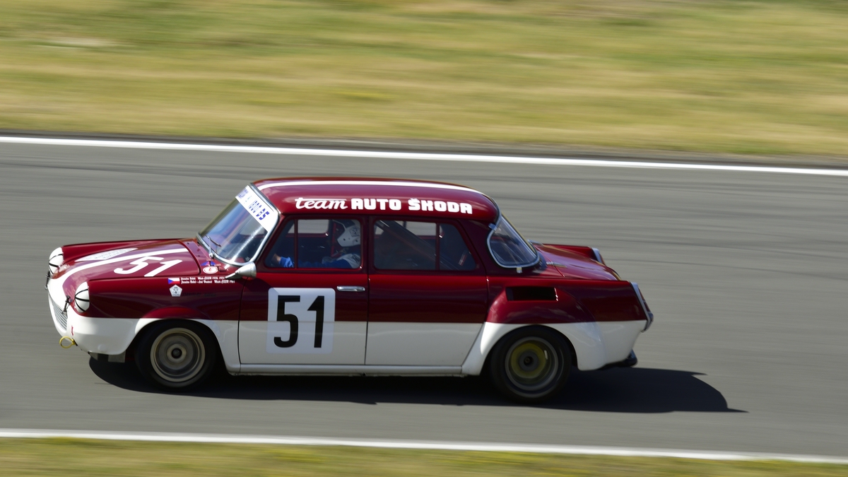 51 Skoda 1000 MB 1800 B5 (1967) (2)