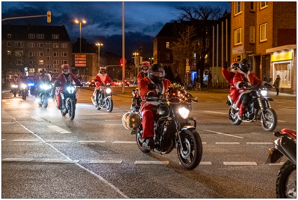 560 X-Mas Ride 2022 durch Kiel I