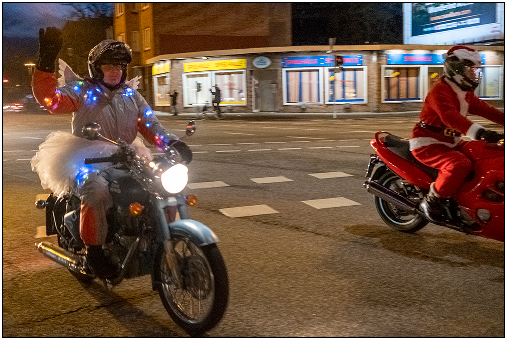 563 X-Mas Ride 2022 durch Kiel IV