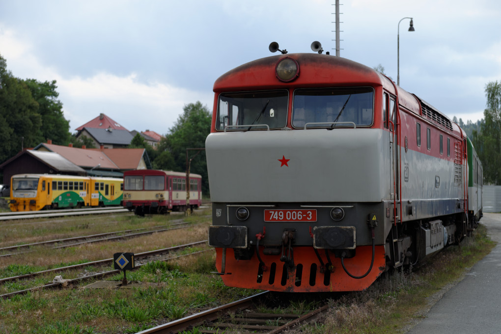 610 4838 Bardotka 749 006 3