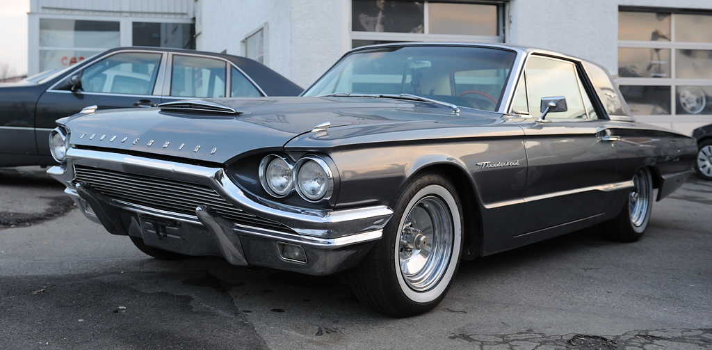 64' Ford Thunderbird