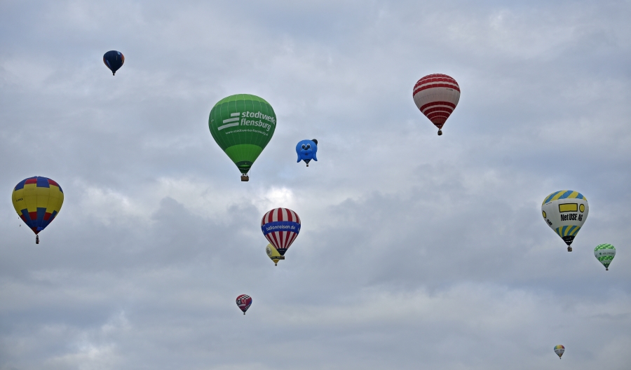 7_internationale_willer_balloon_sail.jpg