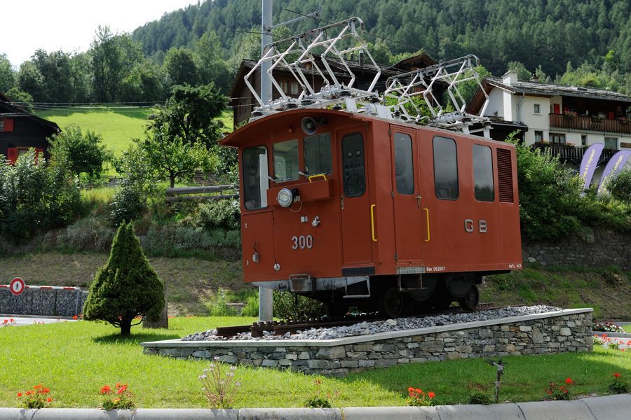 967