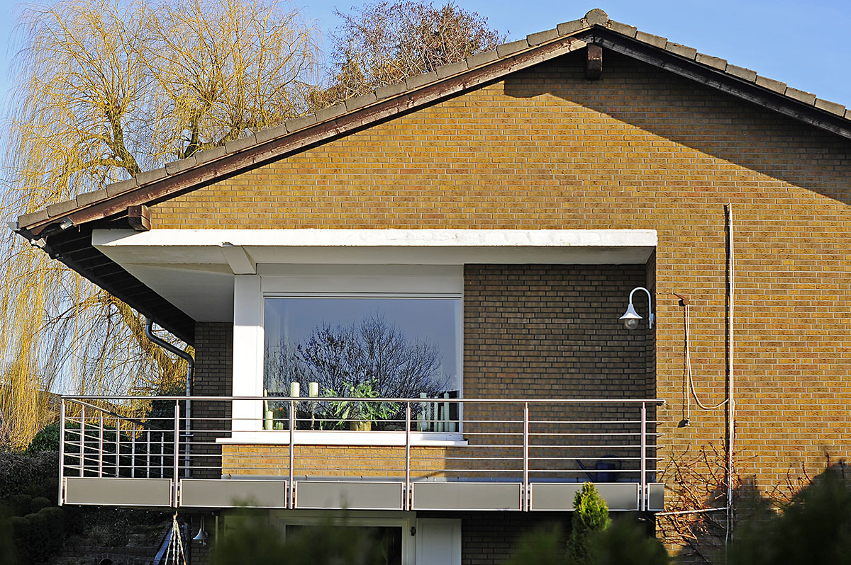 _D3S2702KAxl.jpg