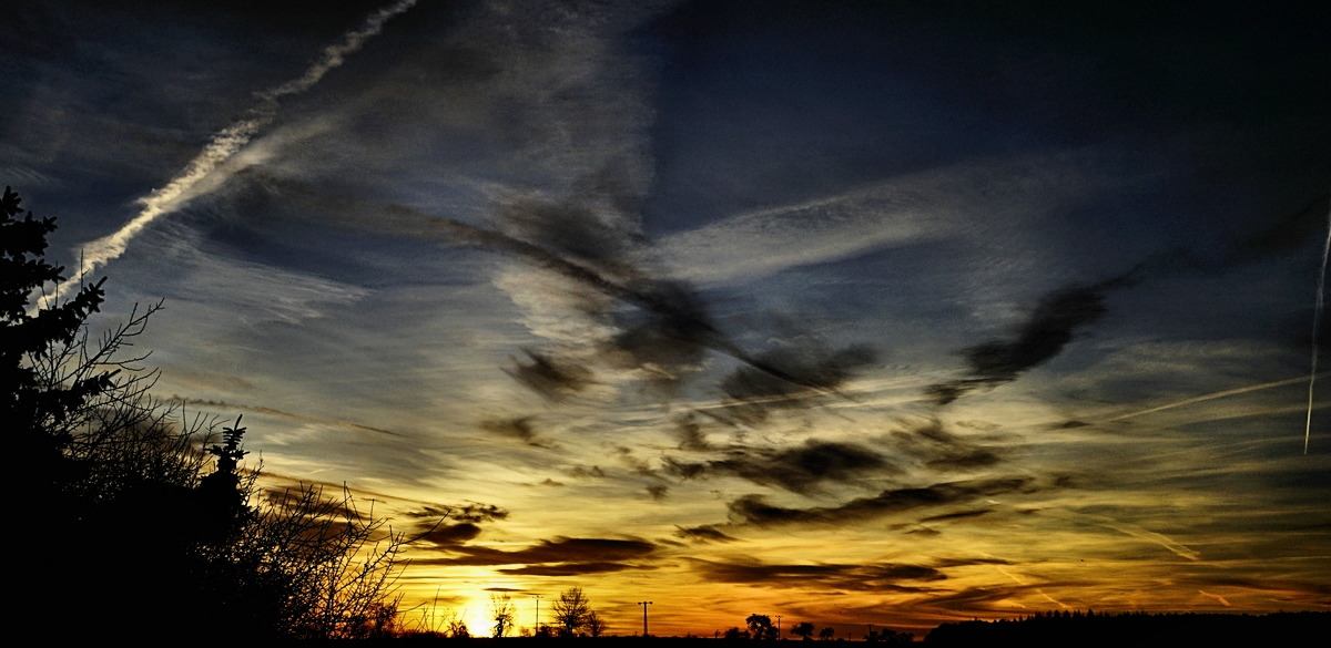 _Sonnenuntergang  überm Feld.jpg