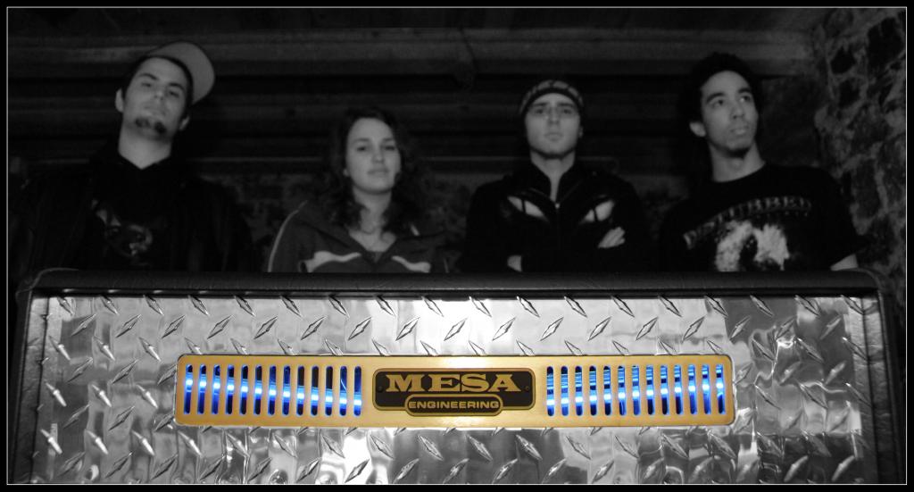 a DSC0083aB