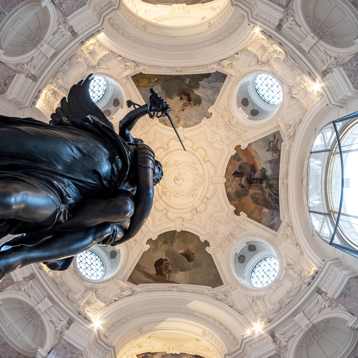 AA039010-li-1200.jpg