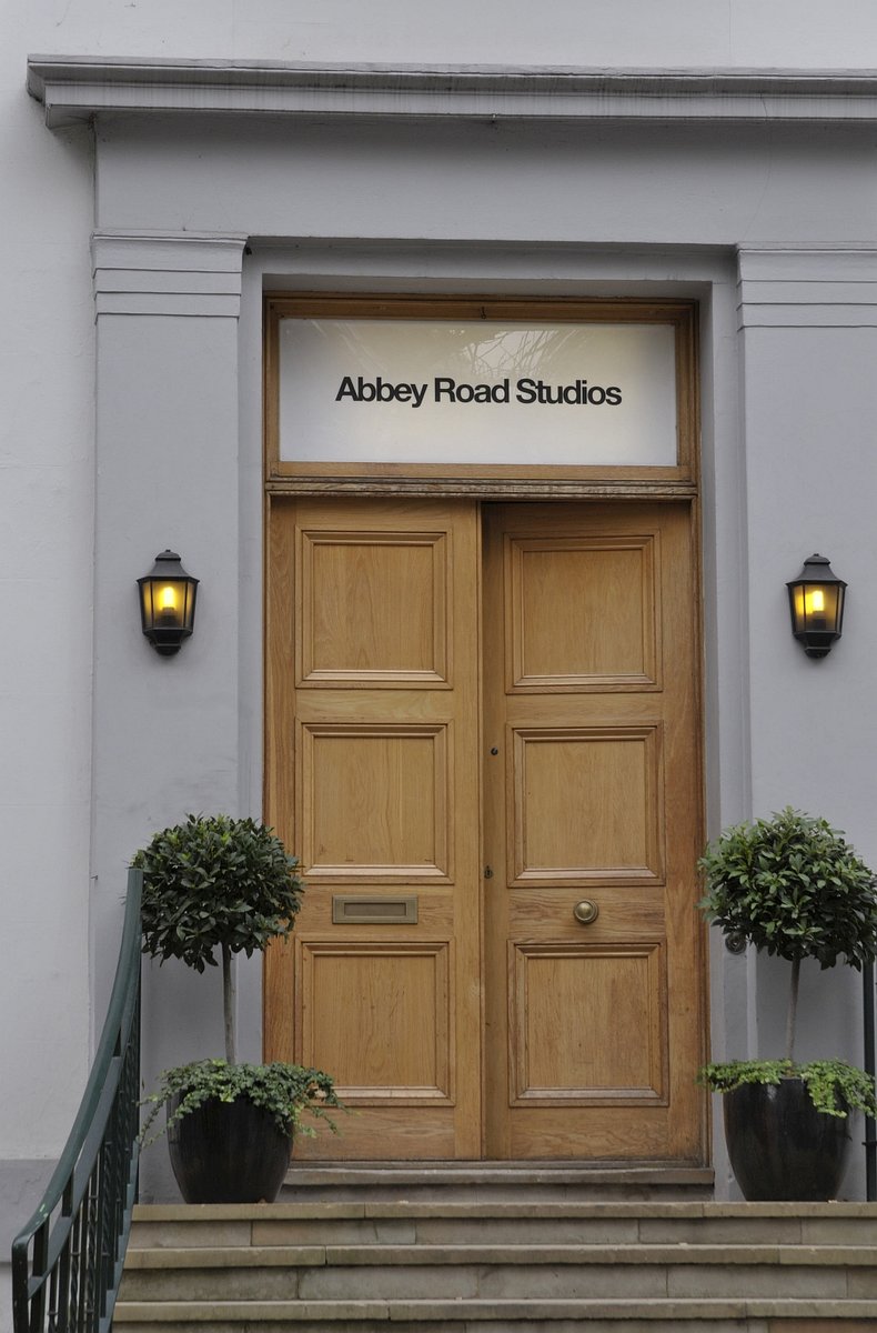 Abbey Road 1.jpg