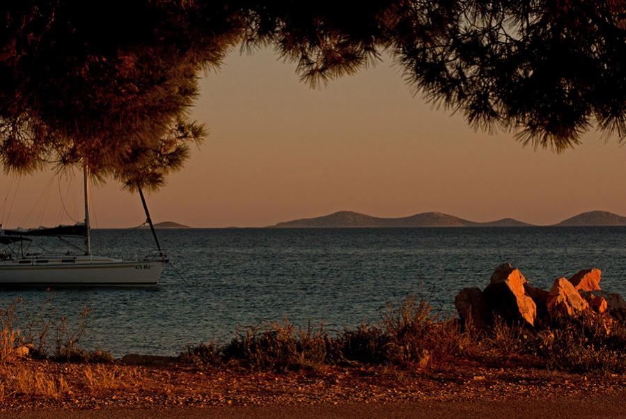 Abendstimmung in einer Bucht auf Murter (Kroatien)