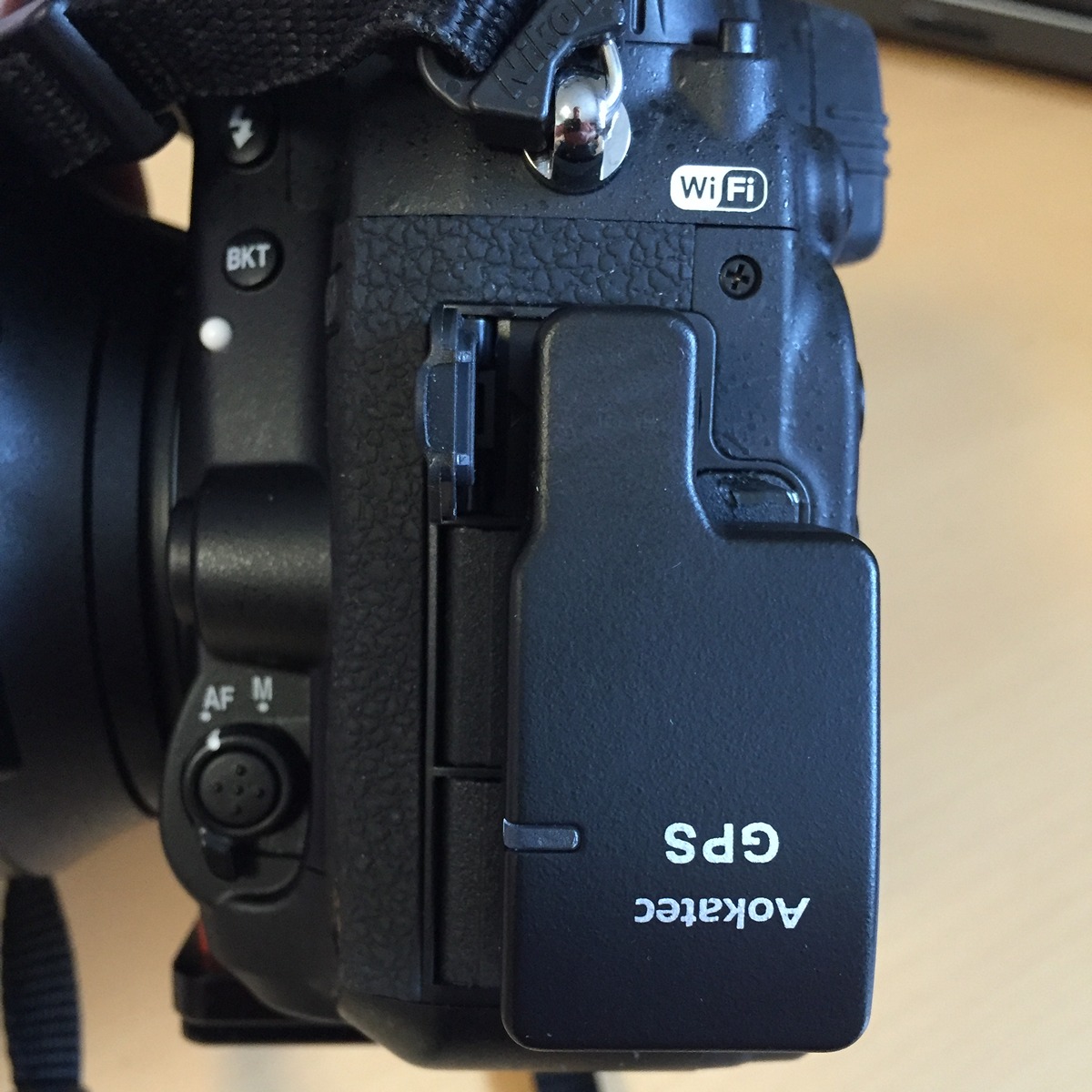 AK-G750 an D750 Seite