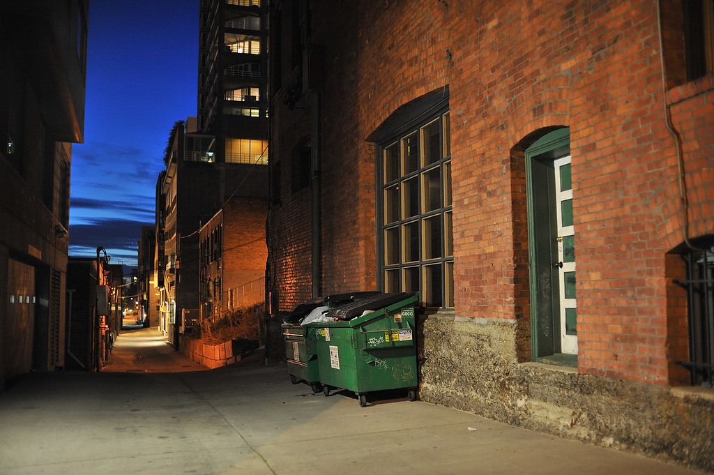 alley
