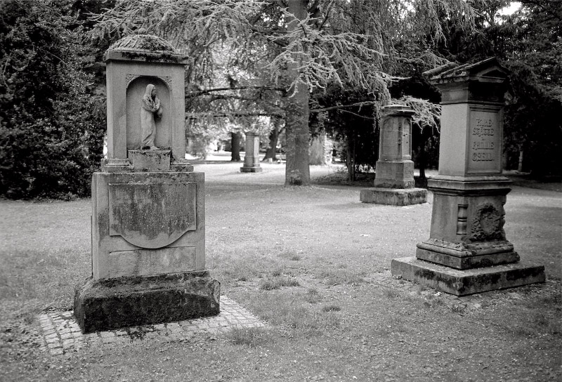 Alter Friedhof 14