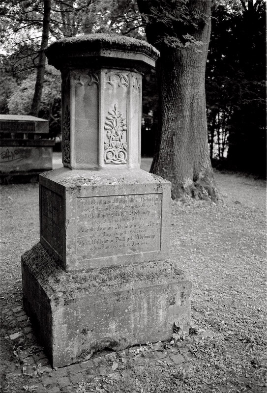 Alter Friedhof 16