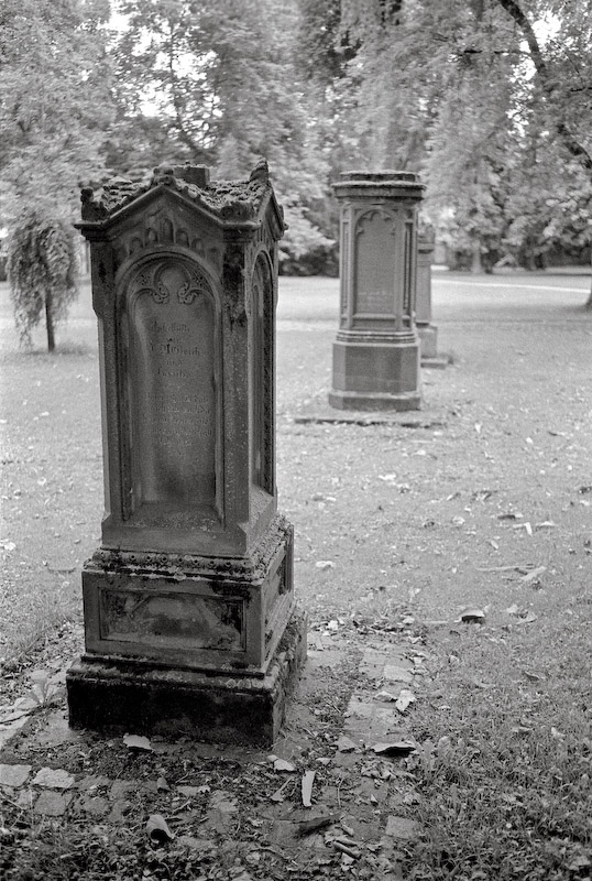Alter Friedhof 27