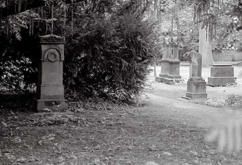 Alter Friedhof 28
